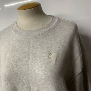 Crewneck / Sweatshirt / Victoria Secret